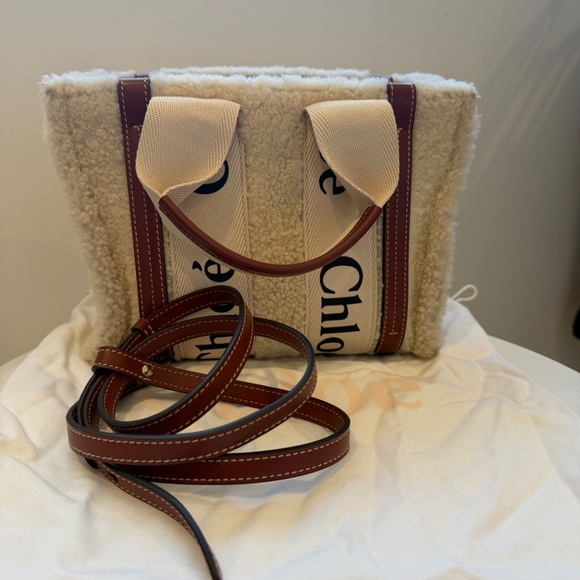 Chloe - Picture 5 of 10